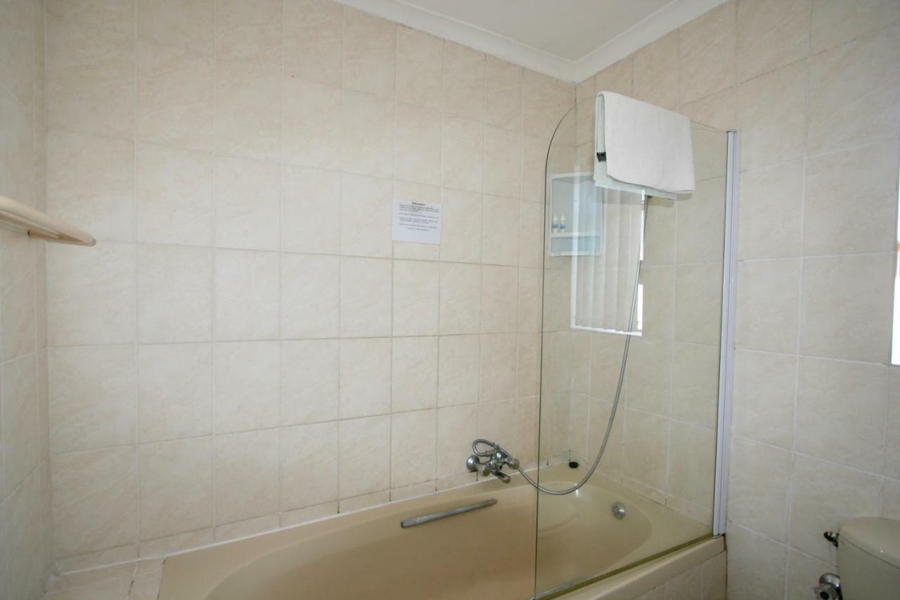 Clouds Guest House Durbanville Extérieur photo