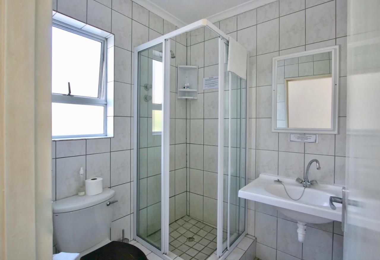 Clouds Guest House Durbanville Extérieur photo